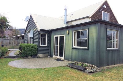 Photo of property in 19a Achilles Place, Wanaka, 9305