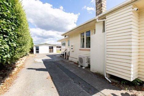 Photo of property in 33 Hayward Road, Ngatea, 3503