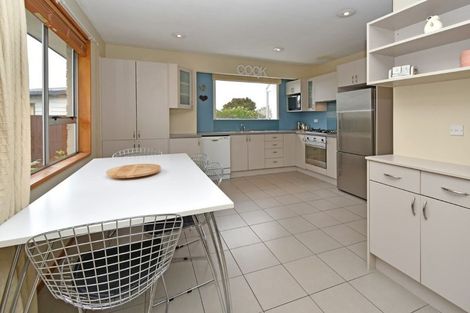 Photo of property in 7 Tracy Place, Redwood, Christchurch, 8051