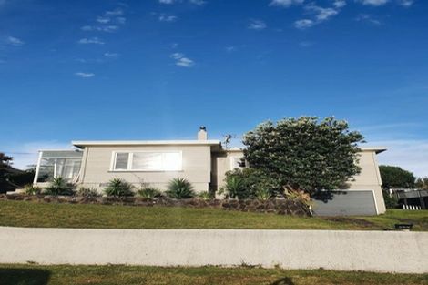 Photo of property in 253 Frankley Road, Frankleigh Park, New Plymouth, 4310