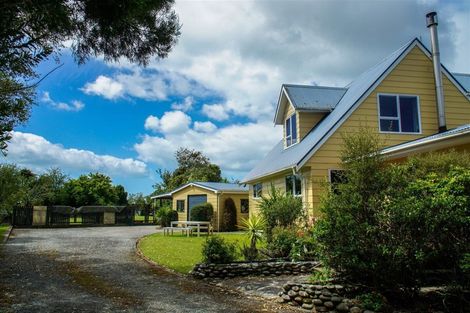 Photo of property in 37 Wakefield Street, Westport, 7825