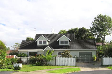Photo of property in 9 Regia Close, Half Moon Bay, Auckland, 2012