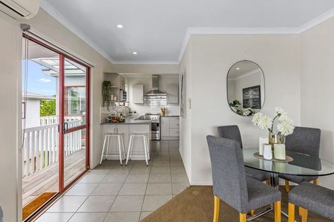 Photo of property in 167 Vipond Road, Stanmore Bay, Whangaparaoa, 0932