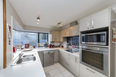Photo of property in 40a Kingswood Street, Takaro, Palmerston North, 4412