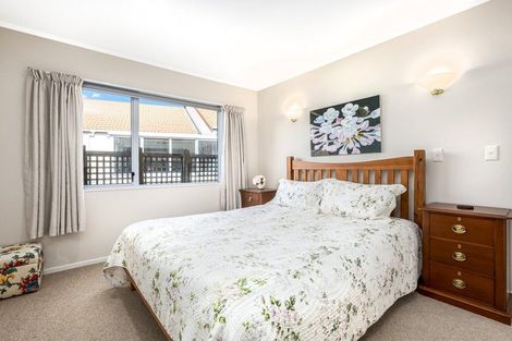 Photo of property in 7 Lakeside Villas, Whitby, Porirua, 5024
