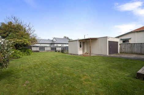 Photo of property in 6 Wood Street, Takaro, Palmerston North, 4410