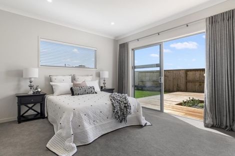 Photo of property in 9 Hanlow Place, Pyes Pa, Tauranga, 3112