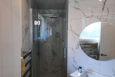 Photo of property in 226 Memorial Avenue, Burnside, Christchurch, 8053