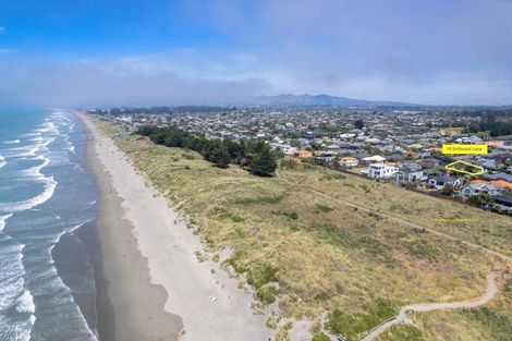 Photo of property in 18 Driftwood Lane, Waimairi Beach, Christchurch, 8083
