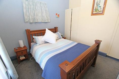 Photo of property in 10 Monowai Road, Ravensbourne, Dunedin, 9022