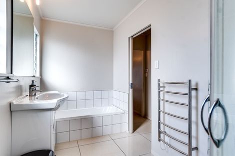 Photo of property in 54 Meeanee Road, Taradale, Napier, 4112