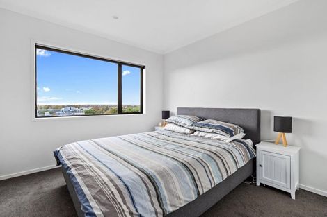 Photo of property in 9/14 Ruakiwi Road, Hamilton Lake, Hamilton, 3204