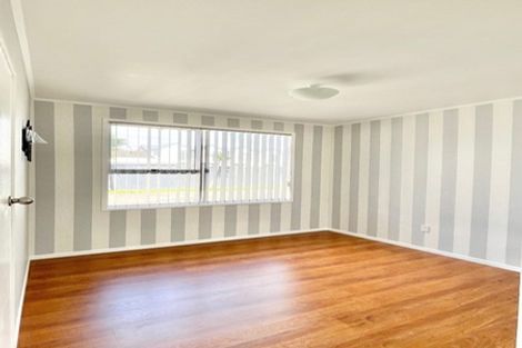 Photo of property in 8 Frostbite Place, Ranui, Auckland, 0612