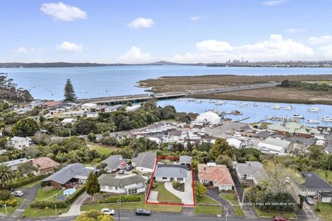 Photo of property in 34 Covil Avenue, Te Atatu South, Auckland, 0610
