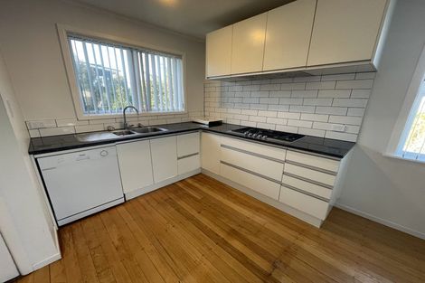 Photo of property in 57 Gloria Avenue, Te Atatu Peninsula, Auckland, 0610