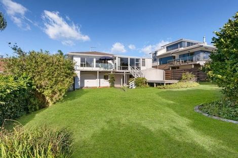 Photo of property in 8 De Luen Avenue, Tindalls Beach, Whangaparaoa, 0930