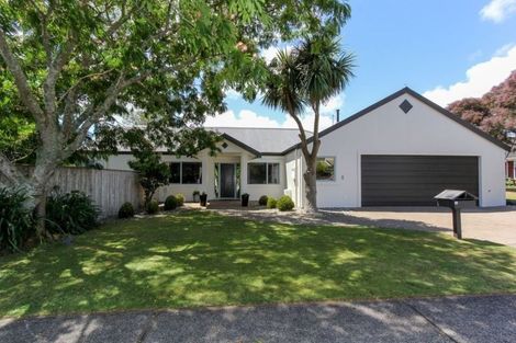 Photo of property in 83 Branch Road, Highlands Park, New Plymouth, 4312
