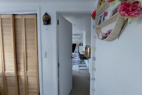 Photo of property in 29 Kingston Heights Road, Kingston, Wellington, 6021