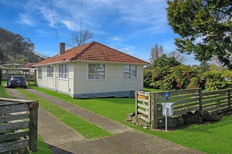 Photo of property in 35 Park Road, Western Heights, Rotorua, 3015
