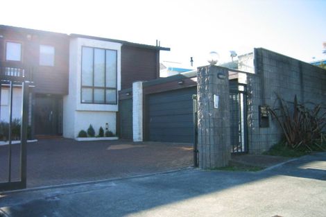 Photo of property in 9 Rangitane Street, Maupuia, Wellington, 6022