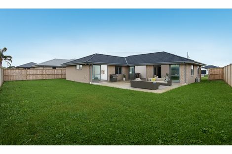 Photo of property in 20 Glennron Lane, Waiuku, 2123
