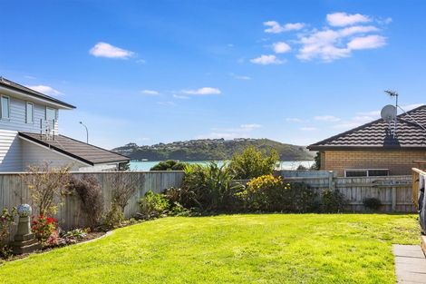 Photo of property in 4 The Fjord, Aotea, Porirua, 5024