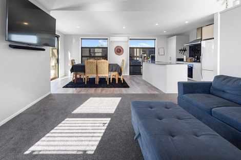 Photo of property in 16 Tanuku Lane, Te Puke, 3119