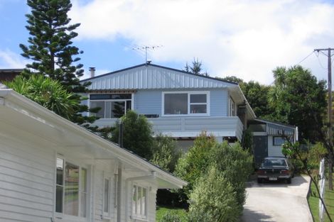 Photo of property in 2/27 Gazelle Avenue, Beach Haven, Auckland, 0626