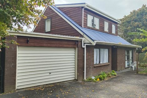 Photo of property in 2/11 Macleans Road, Bucklands Beach, Auckland, 2014