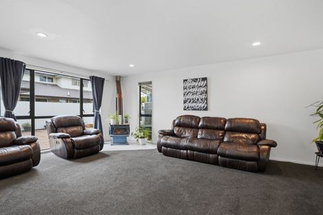 Photo of property in 24 Welsford Street, Woodend, 7610