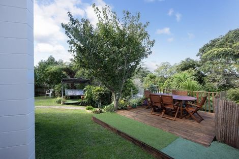 Photo of property in 119 Colwill Road, Massey, Auckland, 0614