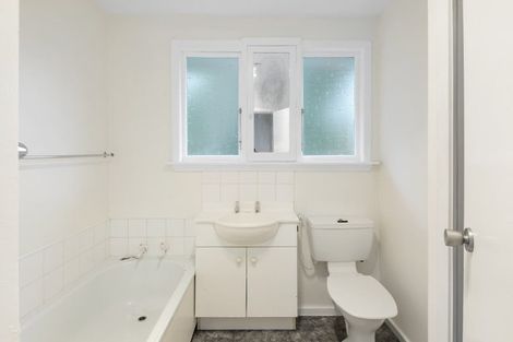 Photo of property in 64 Parkstone Avenue, Ilam, Christchurch, 8041