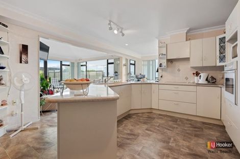 Photo of property in 142 Seaforth Road, Waihi Beach, 3611