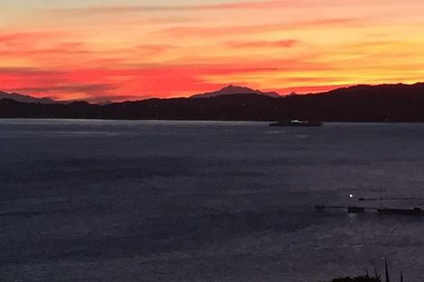 Photo of property in 28 Ngaumatau Road, Point Howard, Lower Hutt, 5013