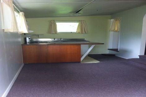 Photo of property in 29 Marine Parade, Bluff Hill, Napier, 4110