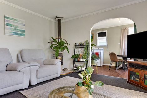 Photo of property in 29 Ross Crescent, Fairfield, Hamilton, 3214