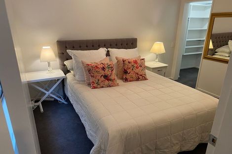 Photo of property in 5c Salmont Place, Kelburn, Wellington, 6012