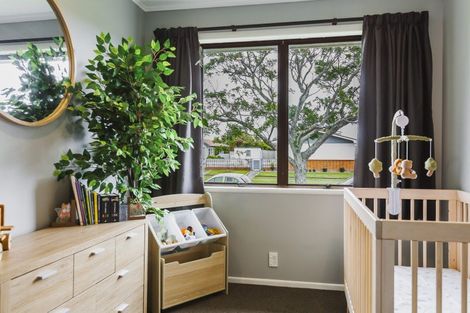 Photo of property in 27 Clarence Cox Crescent, Pirimai, Napier, 4112