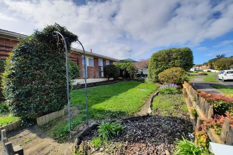 Photo of property in 1/38 Galsworthy Place, Bucklands Beach, Auckland, 2014
