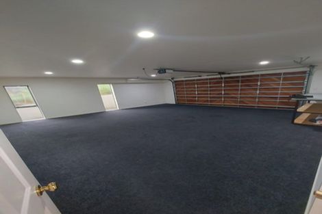 Photo of property in 92 Whangaparaoa Road, Red Beach, 0932