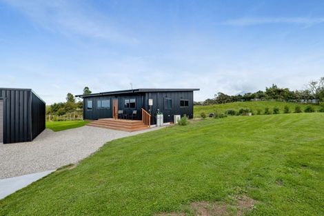 Photo of property in 621 Climie Road, Cardiff, Stratford, 4391