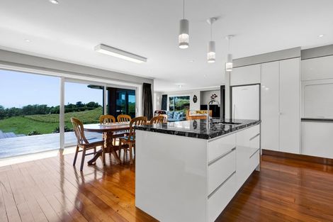 Photo of property in 563 Mangorei Road, Mangorei, New Plymouth, 4371