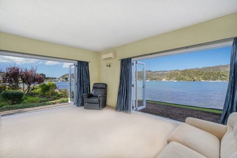 Photo of property in 96 Albert Street, Whitianga, 3510