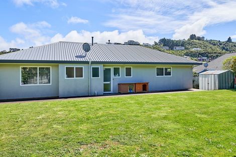 Photo of property in 191 Tirohanga Road, Tirohanga, Lower Hutt, 5010