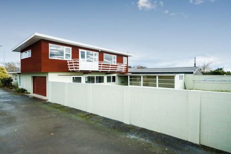 Photo of property in 19 Shelley Street, Roslyn, Palmerston North, 4414