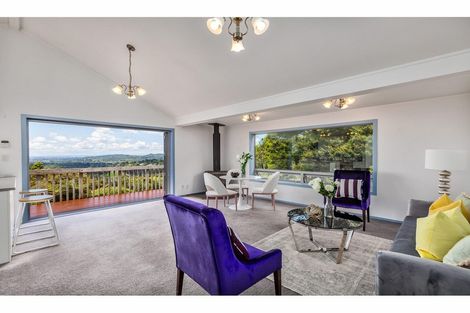 Photo of property in 312 Forest Hill Road, Waiatarua, Auckland, 0612