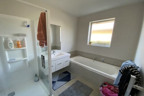 Photo of property in 86 Shillingford Boulevard, Rolleston, 7615