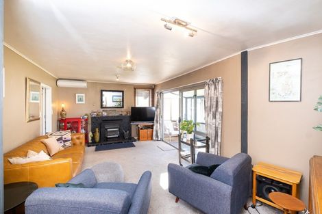 Photo of property in 2 Jarvis Place, Taradale, Napier, 4112
