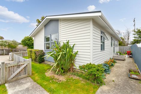 Photo of property in 9a Fraser Street, Masterton, 5810