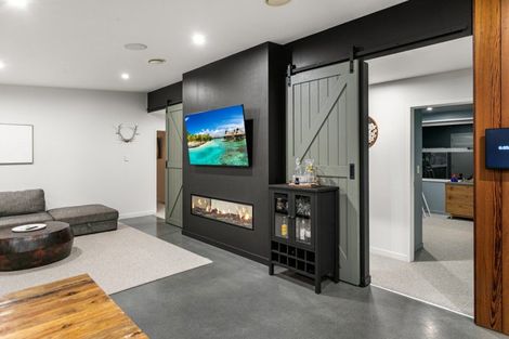 Photo of property in 261 Lakes Boulevard, Pyes Pa, Tauranga, 3112